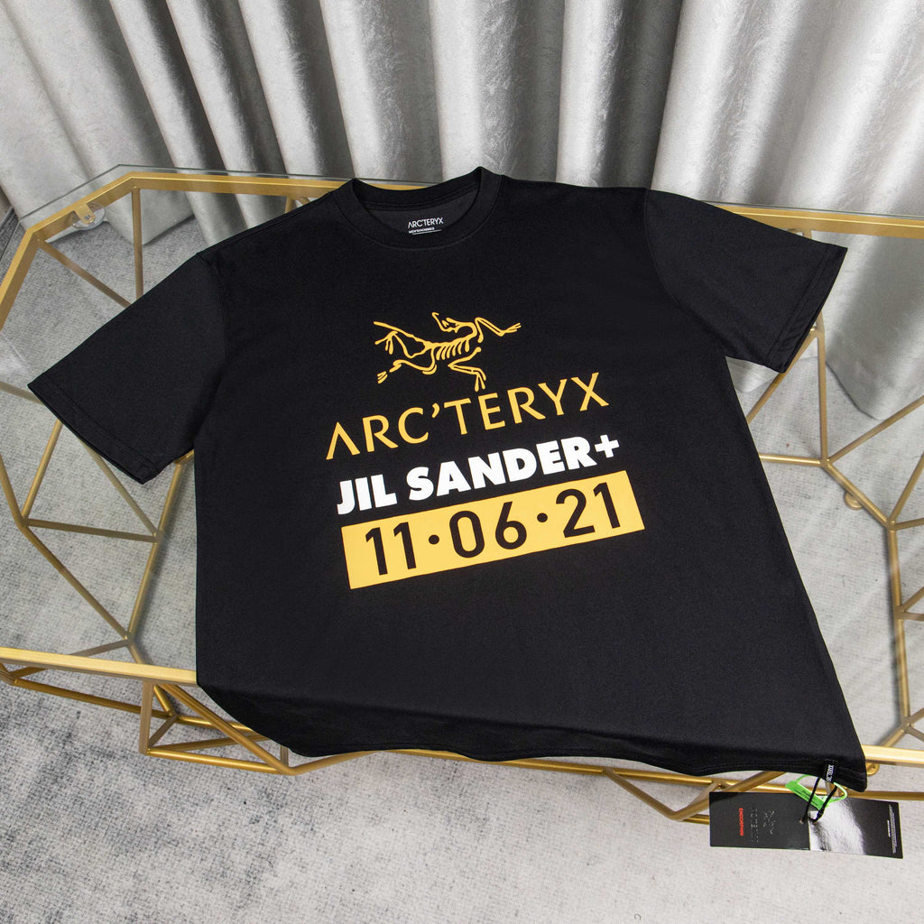 Arc'teryx x Jil Sander Co-Branded Date Print Unisex T-Shirt