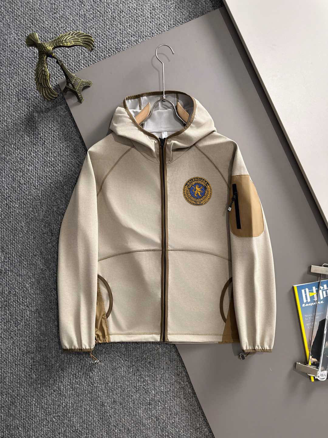 Arc'teryx LEAF Lion Crest Embroidered Softshell Hooded Jacket