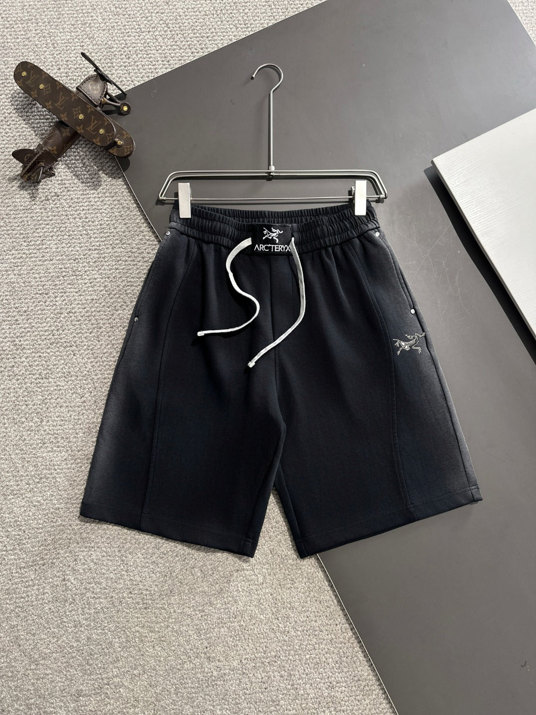 Arc'teryx Gradient Wash Rivet-Detail Branded Waistband Shorts