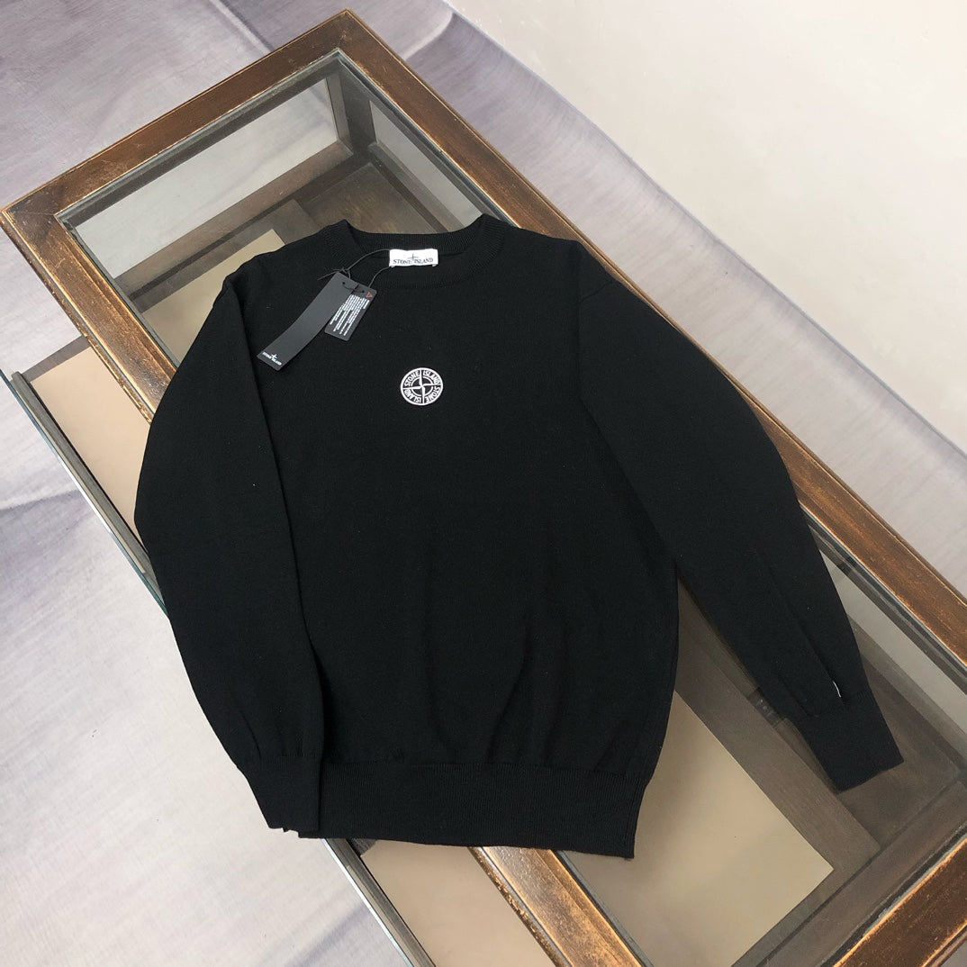 Stone Island Medium-Gauge Knit Crew Neck Pullover Sweater with Circular Monochrome Compass Badge