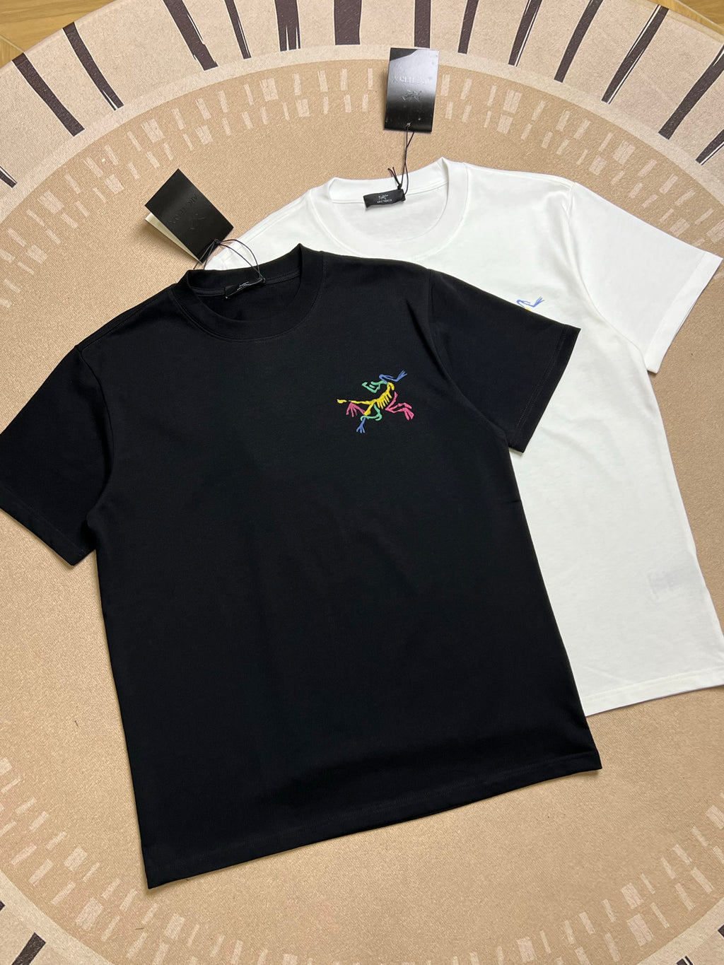 Arc'teryx Small Chest Multi‑Color Bird Logo Short‑Sleeve T‑Shirt Unisex