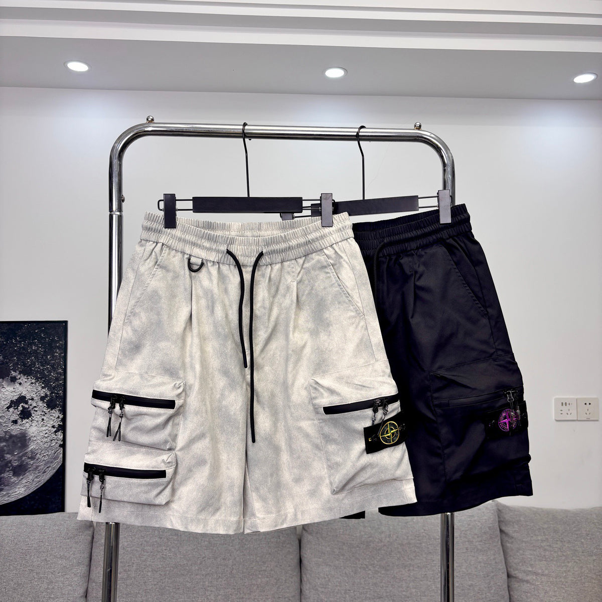 Stone Island Techwear Cargo Shorts with Double-Zip 3D Pockets and Compass Badge