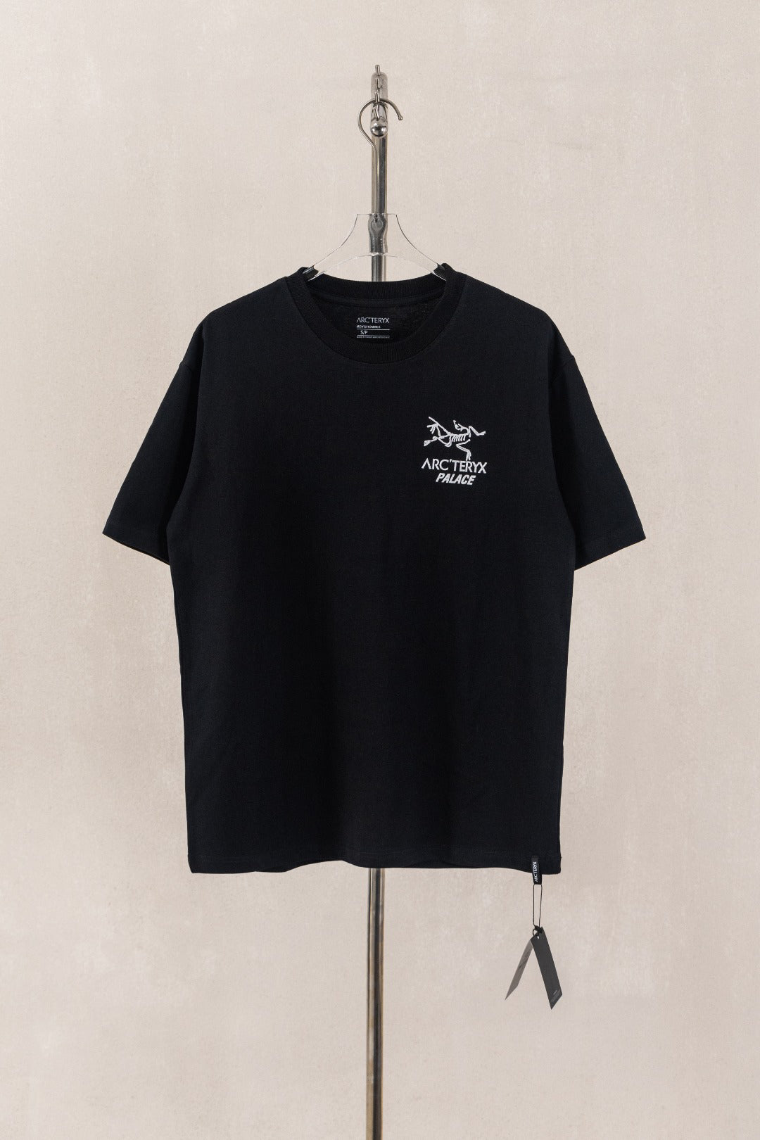 Arc'teryx Understated Burgundy Text‑Logo White Crew‑Neck Basic Tee