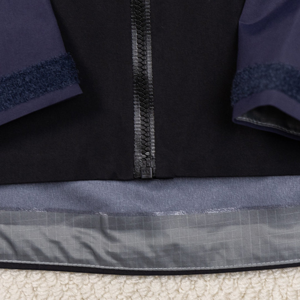 Arc'teryx GORE‑TEX Color‑Block Hooded Waterproof Shell Jacket