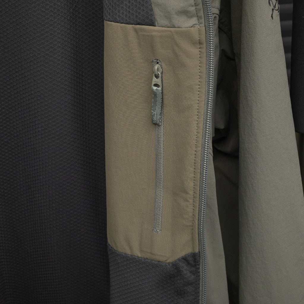 Arc'teryx Stand Collar Full‑Zip Softshell Jacket