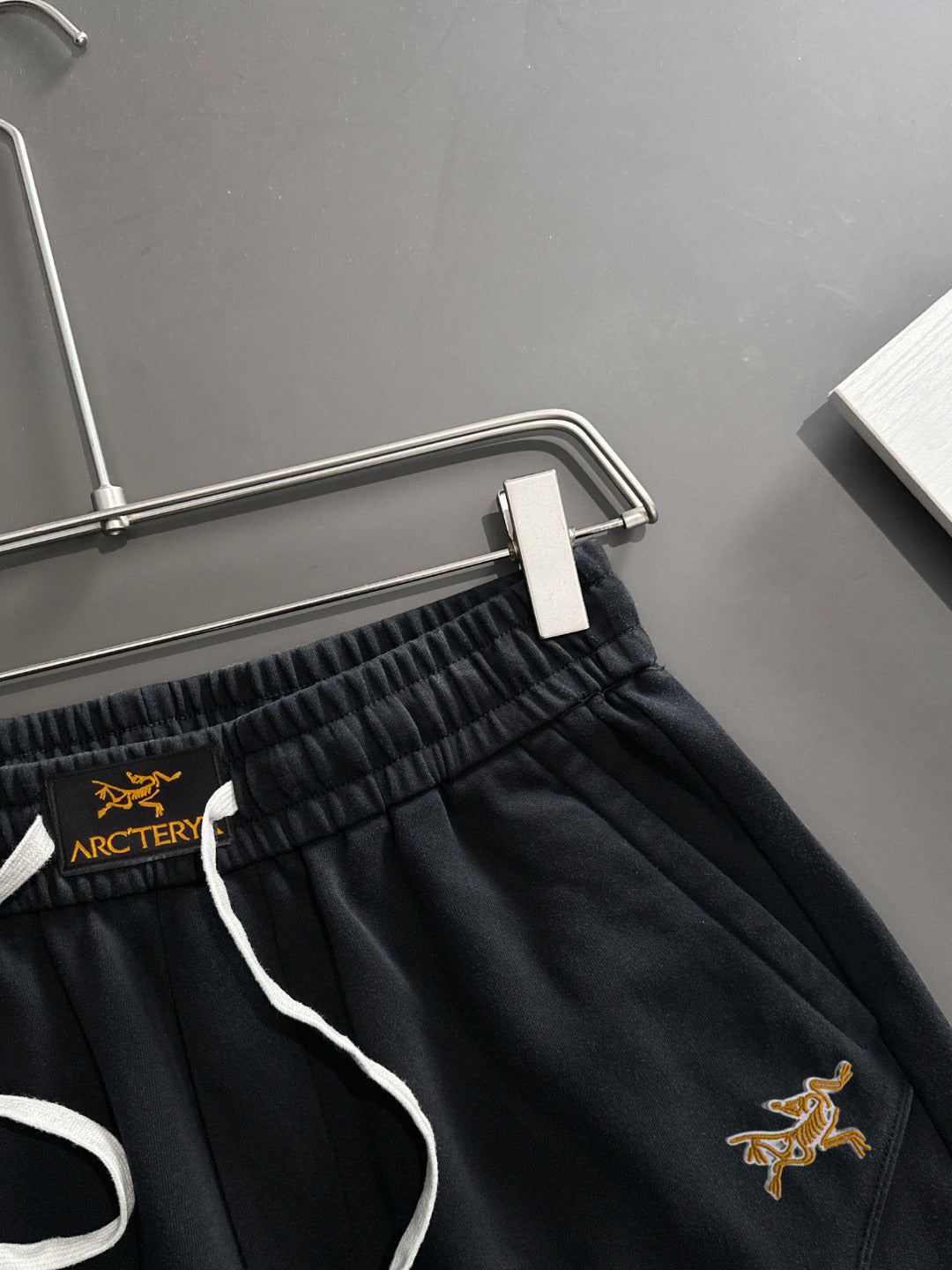 Arc'teryx Gold Archaeopteryx Embroidered Elastic Waist Casual Shorts