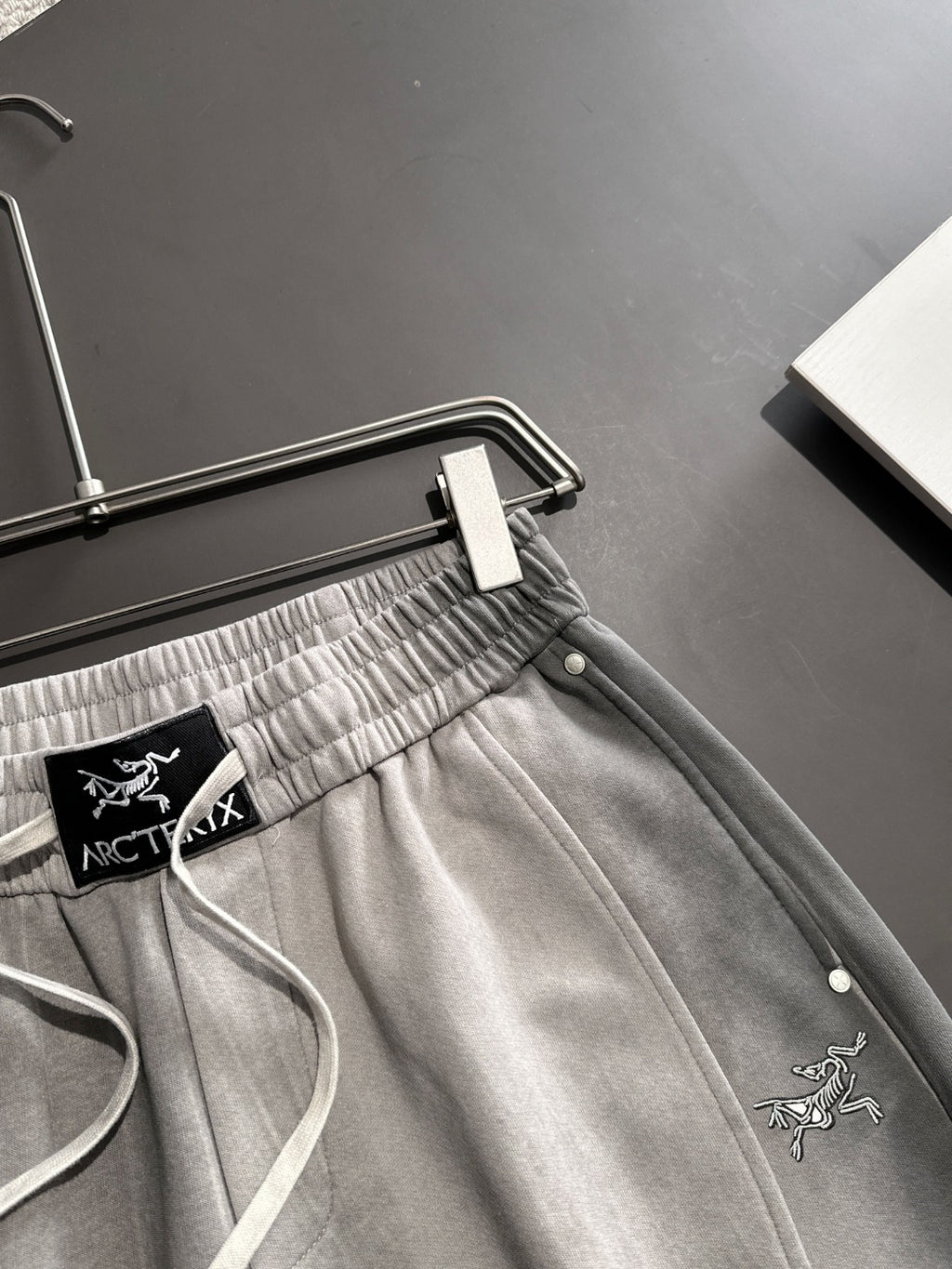 Arc'teryx Gradient Wash Rivet-Detail Branded Waistband Shorts