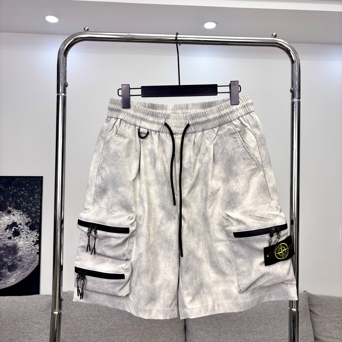 Stone Island Techwear Cargo Shorts with Double-Zip 3D Pockets and Compass Badge