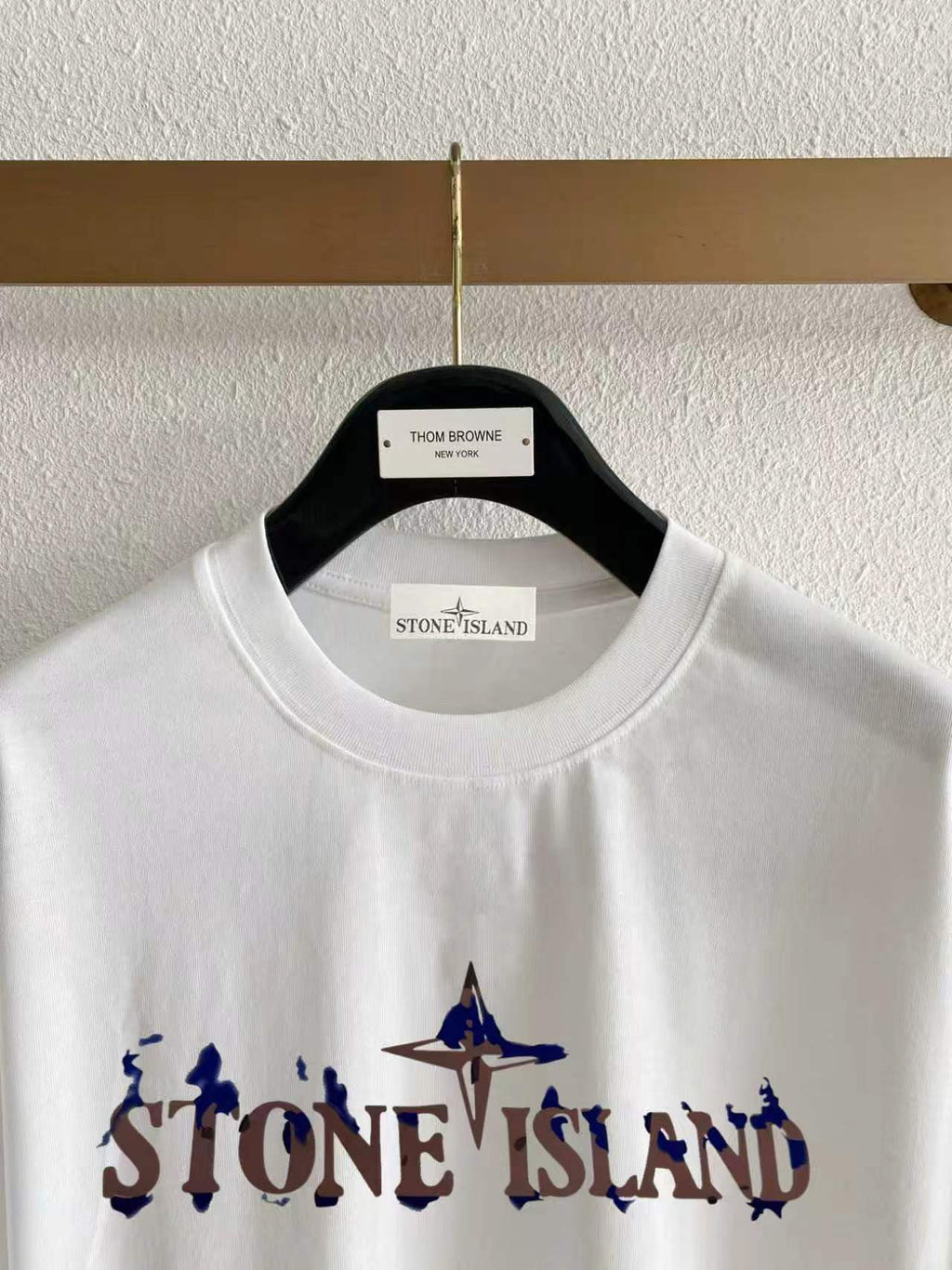 Stone Island Distressed Ink-Wash Compass Star Wordmark Print T-Shirt