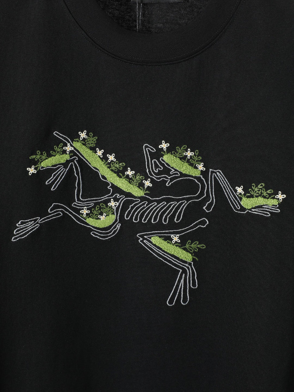 Arc'teryx Floral Embroidery Fossil‑Bird SS T‑Shirt