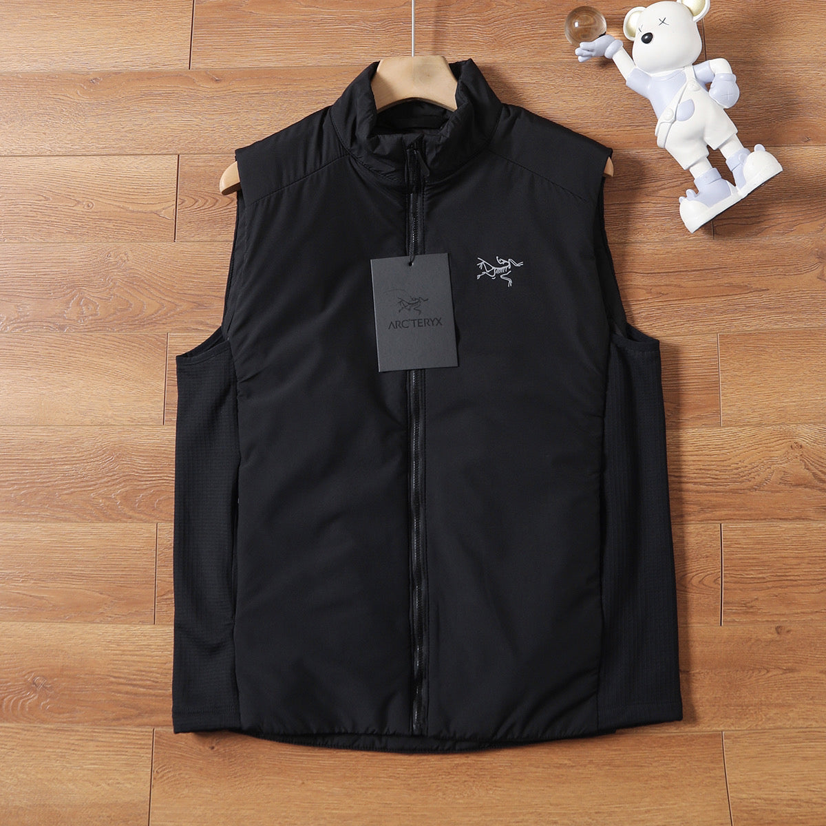 Arc'teryx Men's Winter Insulated Stand Collar Vest