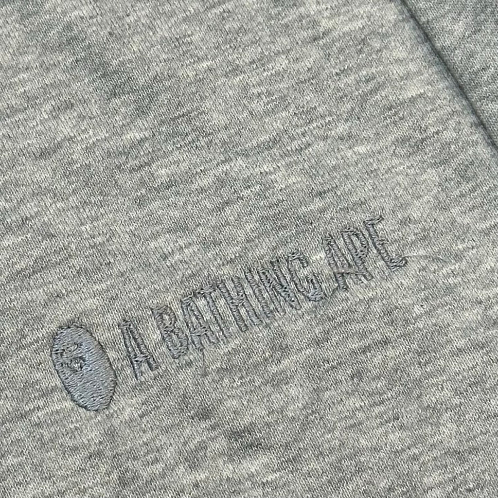 A Bathing Ape Wordmark Embroidered Raw Hem Shorts - Black / Gray