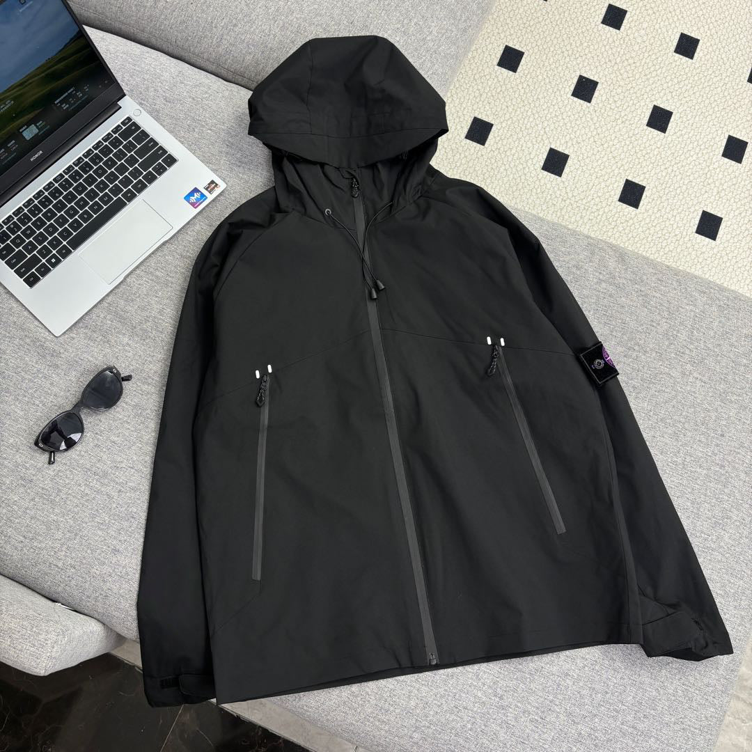 Stone Island Lightweight Three-Protection Hooded Shell Jacket with Compass Badge