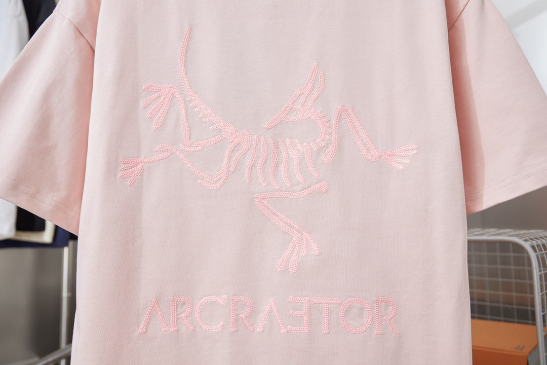 Embroidered Fossil‑Bird Logo Front‑Back Short‑Sleeve T‑Shirt