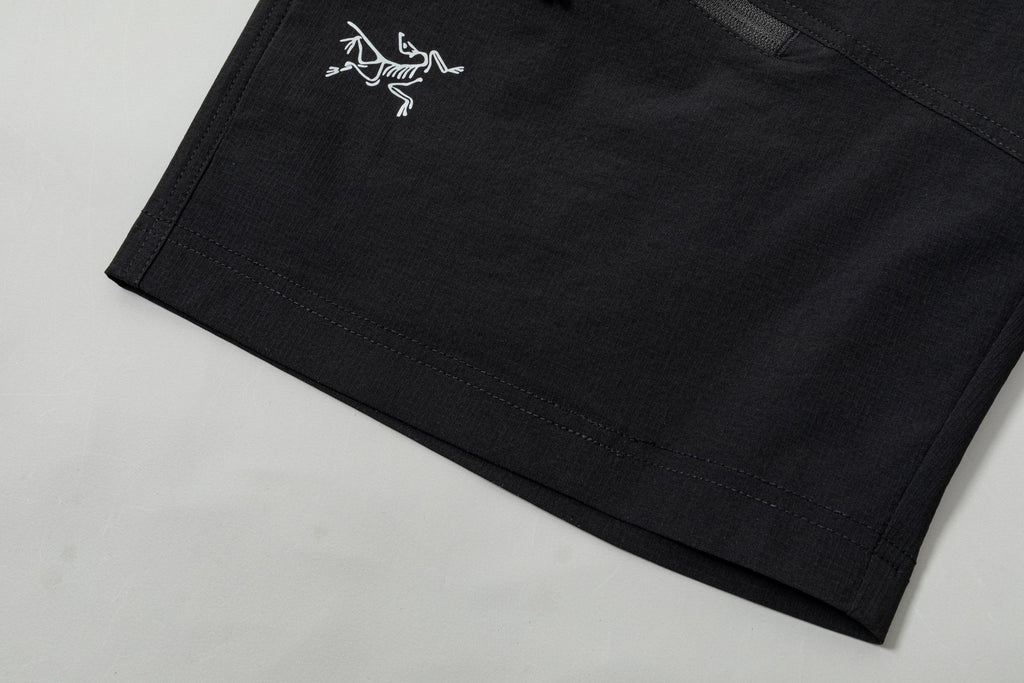 Arc'teryx Multi‑Zipper Pocket Drawstring Outdoor Shorts