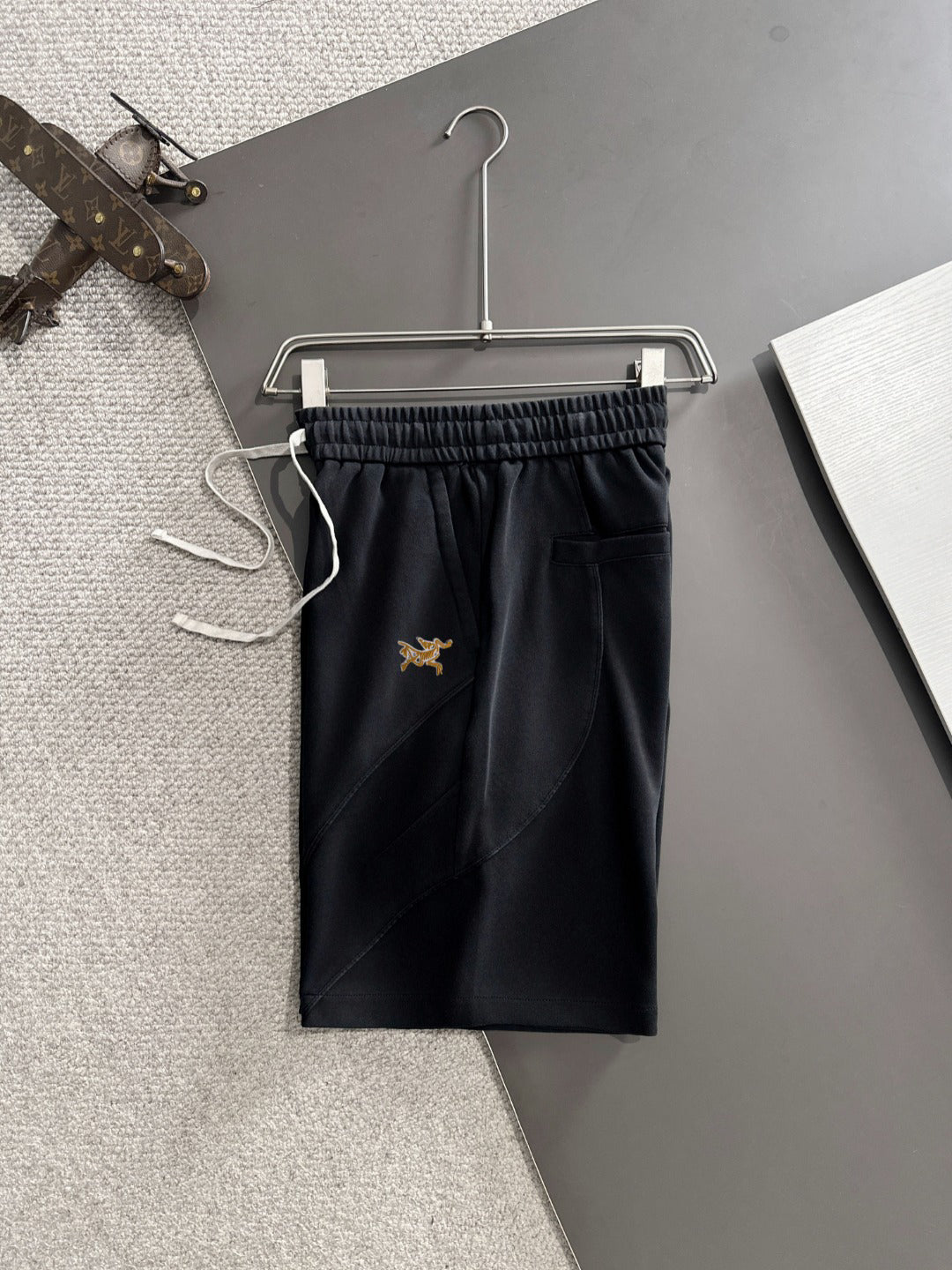 Arc'teryx Gold Archaeopteryx Embroidered Elastic Waist Casual Shorts