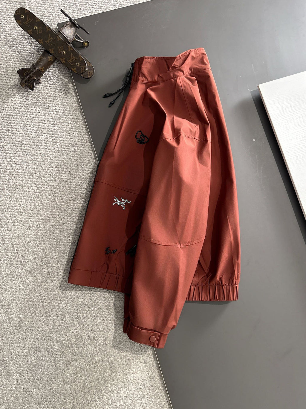 Arc'teryx Multi-Logo Stand Collar Windbreaker Jacket