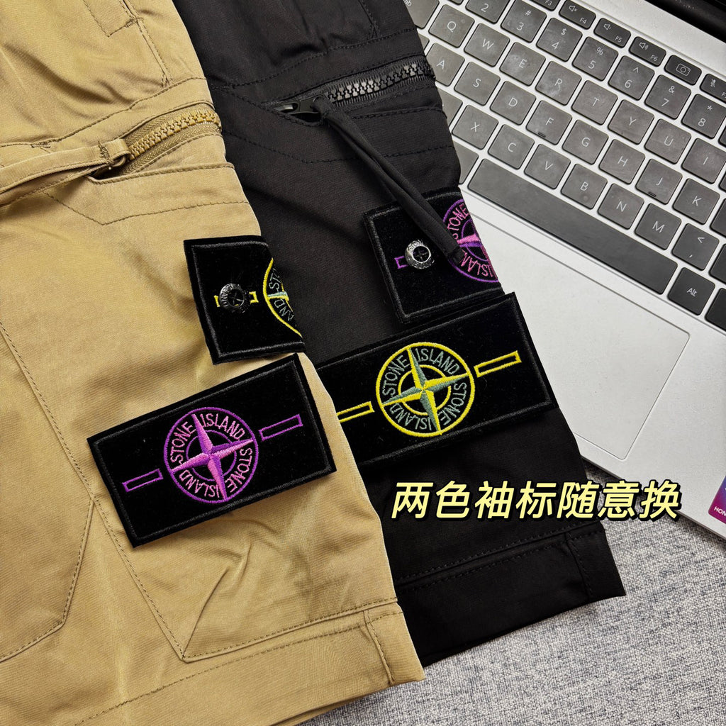 Stone Island Outdoor Zip-Pocket Pleated Cargo Shorts with Compass Badge
