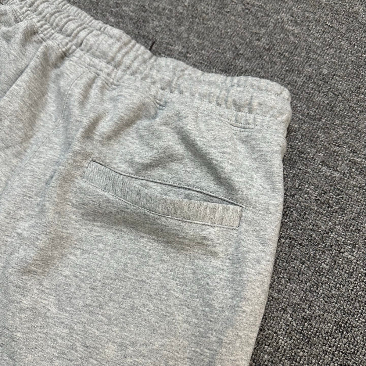 A Bathing Ape Wordmark Embroidered Raw Hem Shorts - Black / Gray