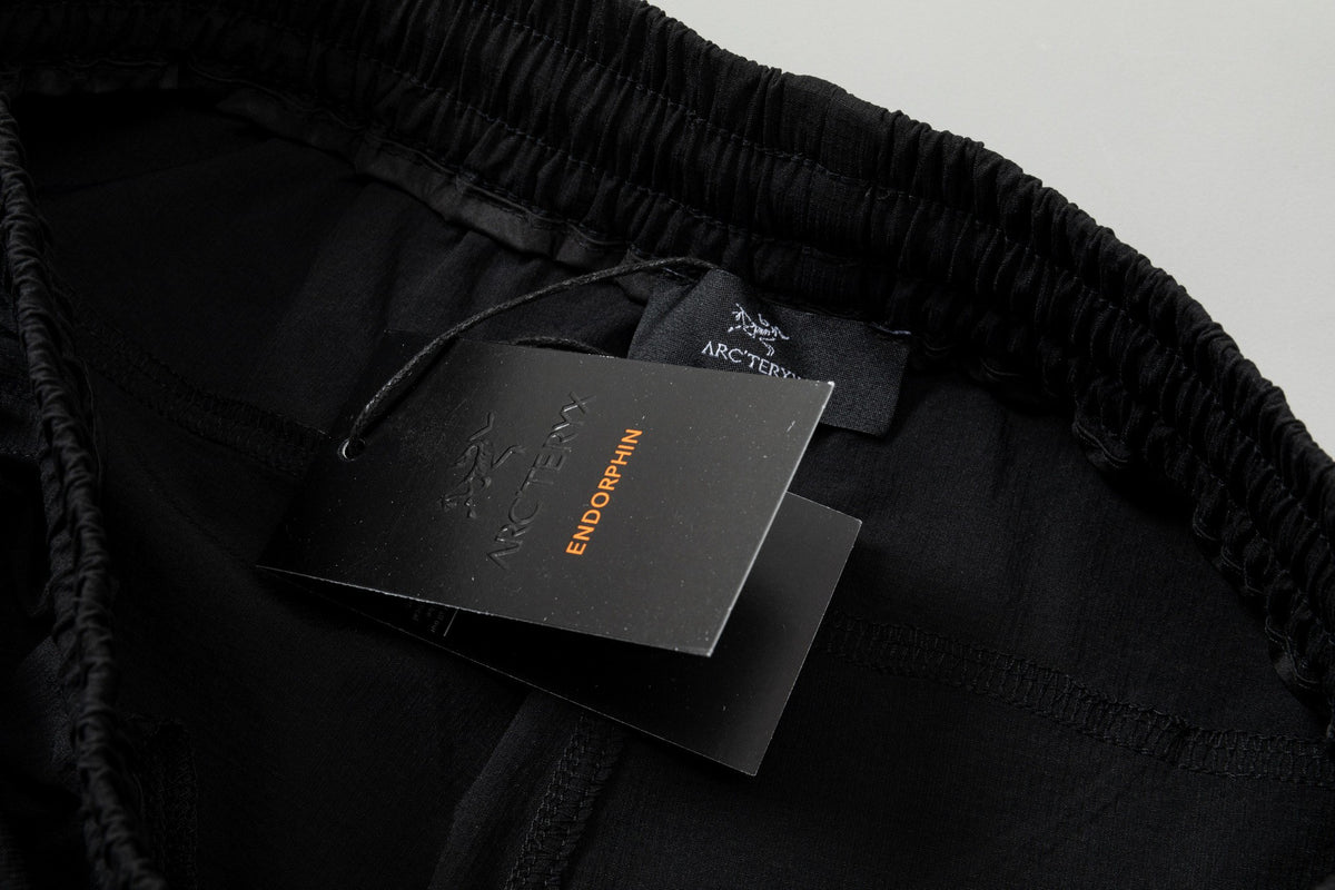Arc'teryx Multi‑Zipper Pocket Drawstring Outdoor Shorts