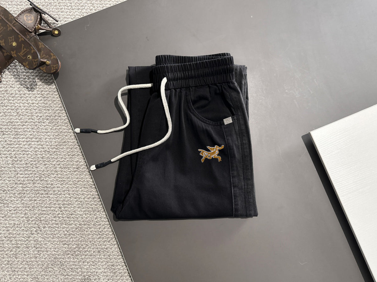 Arc'teryx Gold Bird Embroidered White Drawstring Wide-Leg Casual Pants