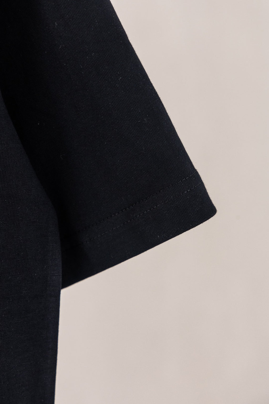 Arc'teryx Understated Burgundy Text‑Logo White Crew‑Neck Basic Tee