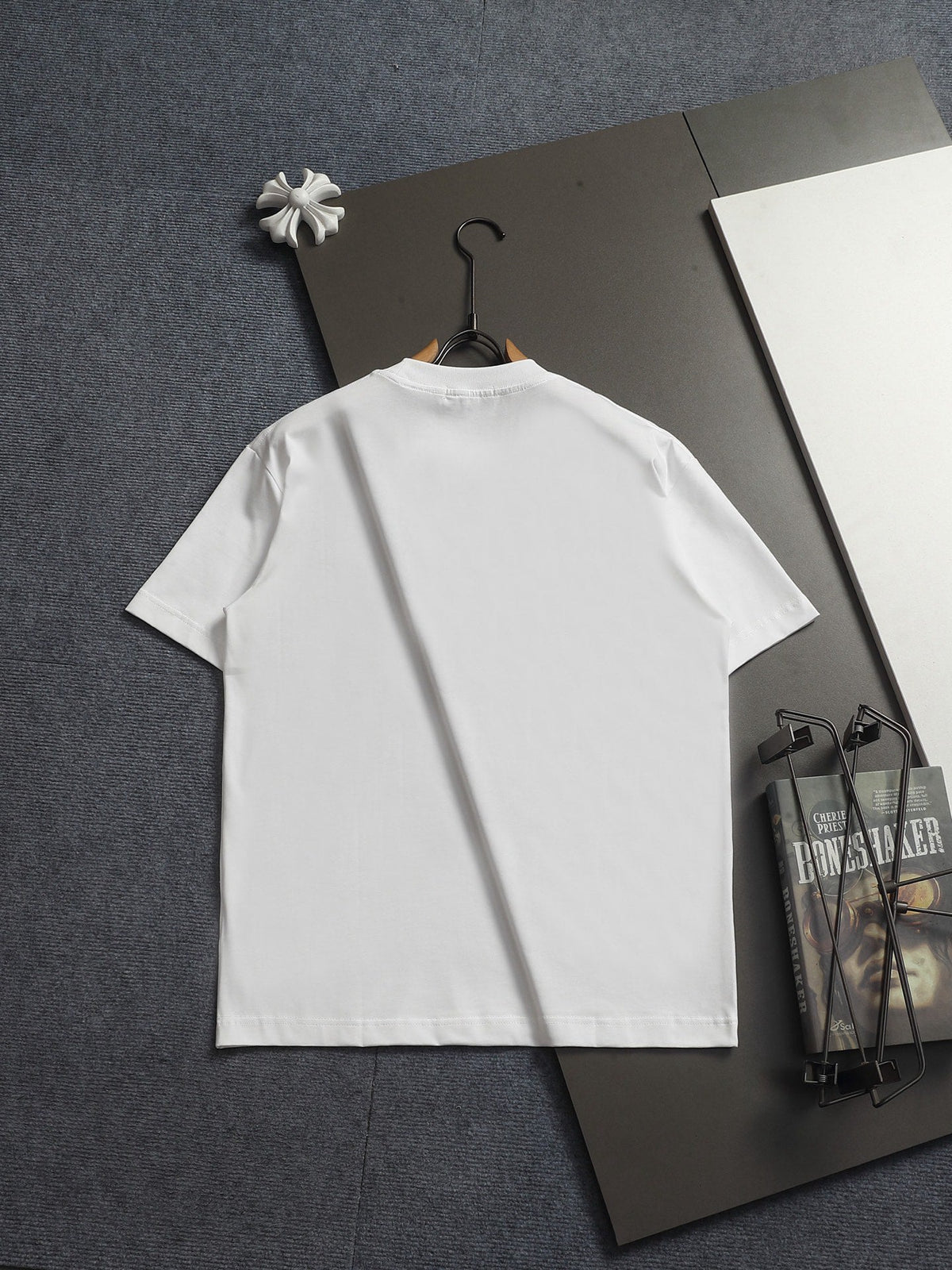 AMIRI Studded Heart Graphic Crew Neck Short‑Sleeve T‑Shirt