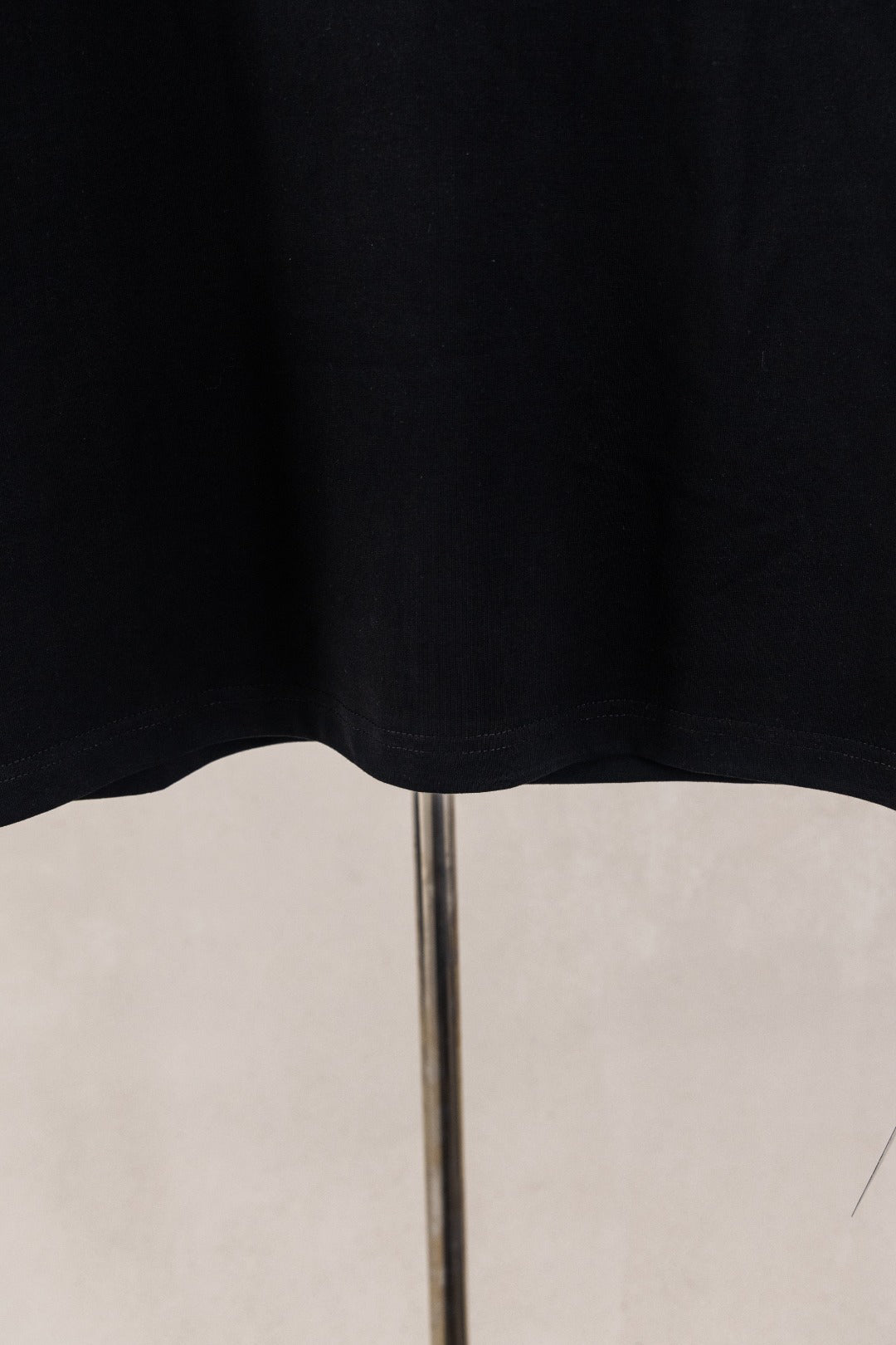 Arc'teryx Understated Burgundy Text‑Logo White Crew‑Neck Basic Tee