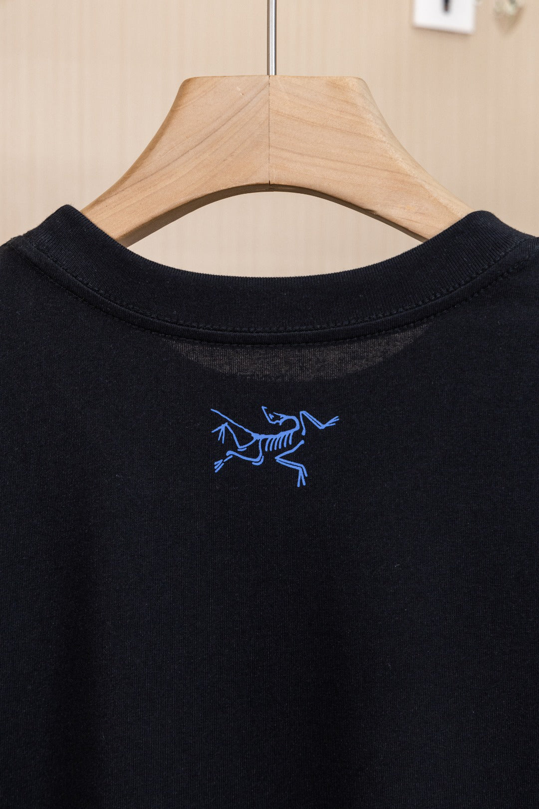 Arc'teryx Graphic Print Short‑Sleeve Crew Neck T‑Shirt, Unisex Relaxed Fit Tee