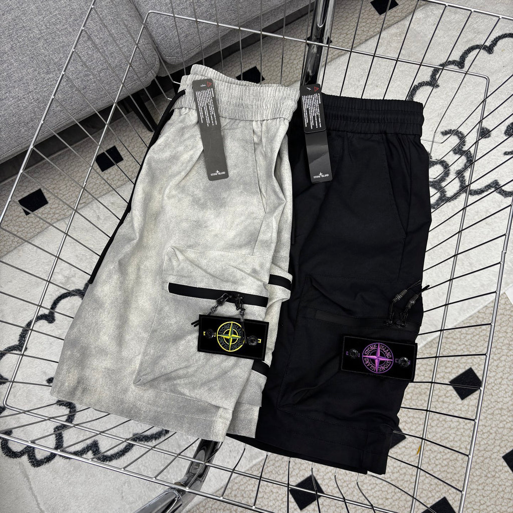 Stone Island Techwear Cargo Shorts with Double-Zip 3D Pockets and Compass Badge